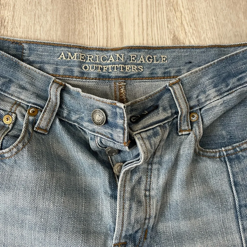 American eagle vintage high rise jeans - Picture 3 of 4